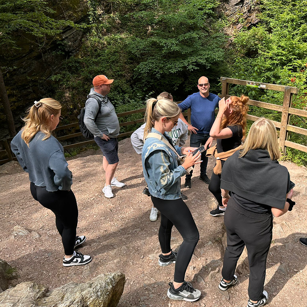 Tijdens de hike met het team